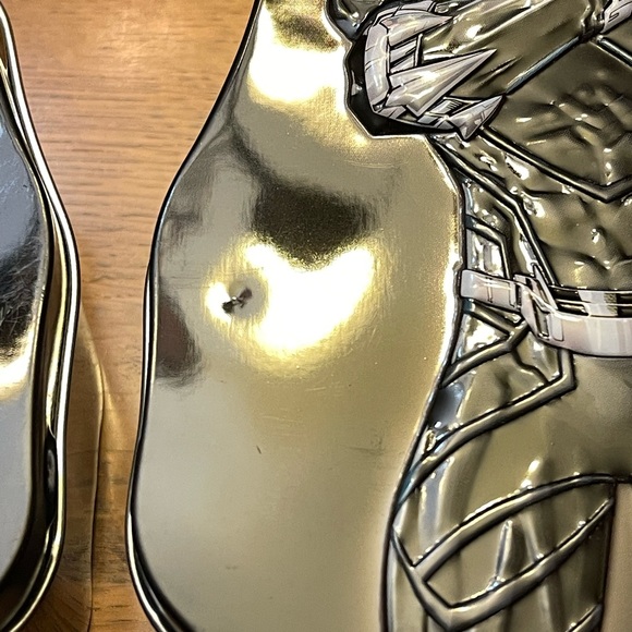 Four Black Panther Tins - Picture 12 of 13